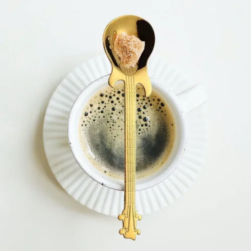 Vista 4 de Cuchara de café Cuchara de oro Herramienta creativa para beber de acero inoxidable Vajilla en forma de guitarra Negro Cubiertos (Plata)