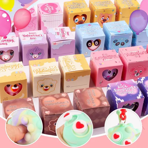 Vista 3 de Regalos para el día de San Valentín para niños, paquete de 24 cajas de San Valentín precargadas con bolas de animales 3D, recuerdos de fiesta de San