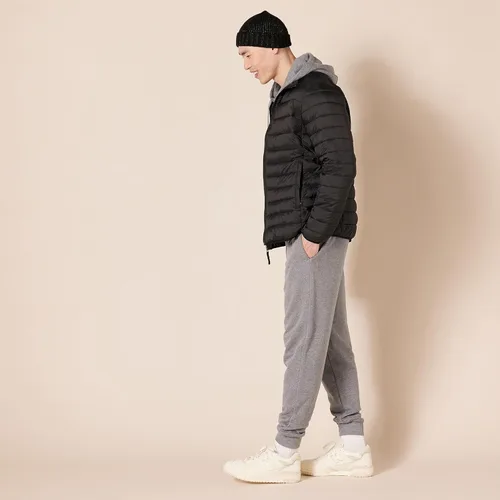 Vista 5 de Amazon Essentials Chaqueta acolchada ligera y resistente al agua para hombre (disponible en tallas grandes y altas)