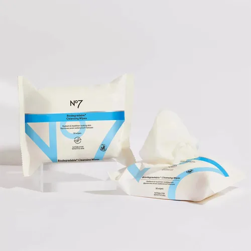 Vista 3 de No7 Toallitas de limpieza biodegradables – Máscara impermeable y toallitas desmaquillantes – Vitamina B5 + hamamelis y extracto de hinojo toallitas