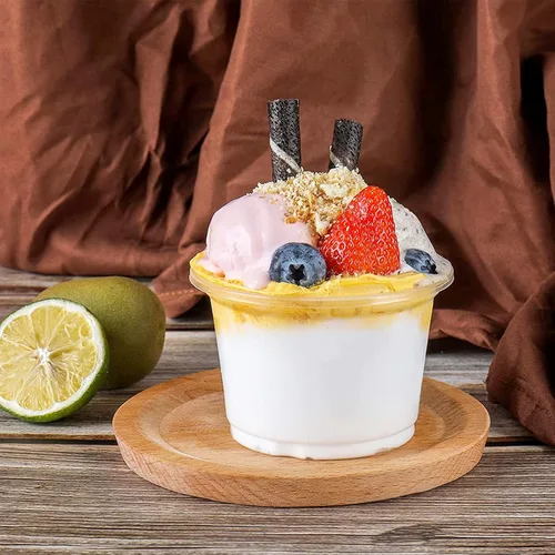 Vista 5 de Qyyiguf 50 vasos de plástico transparente de 8 onzas con tapas de cúpula, tazas de cristal PET para parfait, tazas de postre desechables, vasos