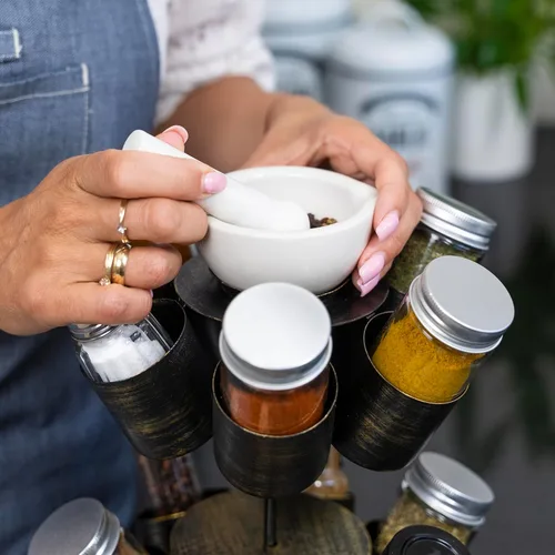 Vista 4 de Made Easy Kit Organizador de carrusel para especias y condimentos con mortero y mortero (negro)