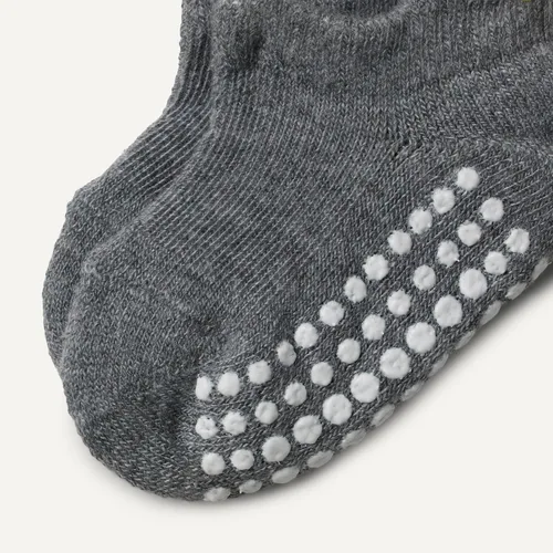 Vista 4 de Yaxa Essentials Calcetines unisex de corte bajo con agarre antideslizante para bebés, 14 pares