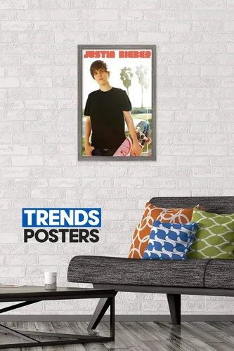 Vista 5 de Trends International Justin Bieber - Póster de pared de monopatín, 14.725 x 22.375 pulgadas, versión enmarcada de madera de granero