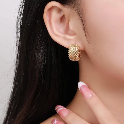 Vista 5 de Aretes de aro, aretes de acero inoxidable chapados en oro personalizado, Acero inoxidable, Sin gemas.