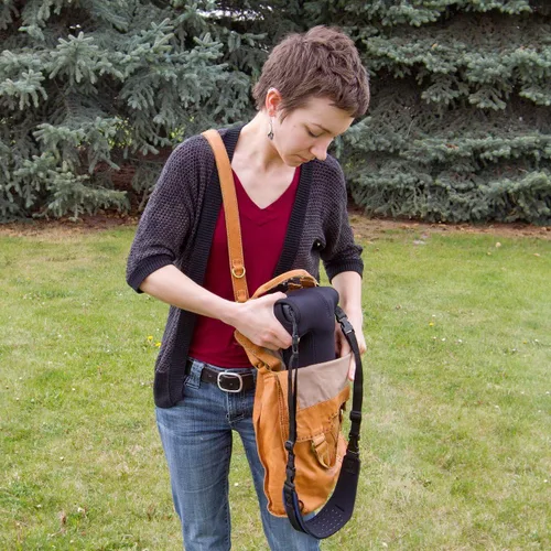 Vista 6 de OP/TECH USA Soft Pouch – Estuche compacto para cámara digital, bolsa ligera para accesorios, elegante funda de neopreno para DSLR, perfecta