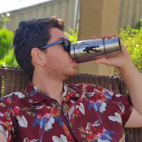 Vista 2 de LaserGram Taza de cercanías de 16 onzas, tren de carga, grabado personalizado incluido