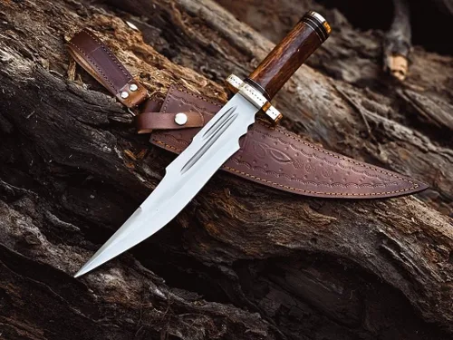 Vista 2 de Cuchillo Bowie de acero D2 hecho a mano, hoja de cuchillo de caza que está hecha de acero inoxidable fuerte y cuenta con un mango de madera