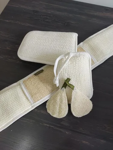 Vista 4 de 4 piezas – Lamina Natural-Orgánica, esponja de lufa, exfoliante corporal, esponja de ducha Beth Loofah
