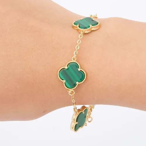 Vista 8 de PULSERA TREBOL VAN CLEEF RODINADA Y CAJA - COLOR: DORADO DIJE NEGRO