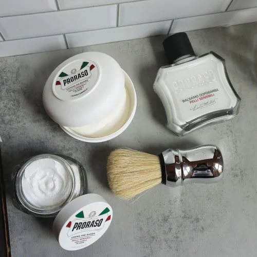 Vista 7 de Proraso Crema acondicionadora preafeitada para hombres, fórmula para piel sensible con avena y té verde, 3.6 onzas (paquete de 1)