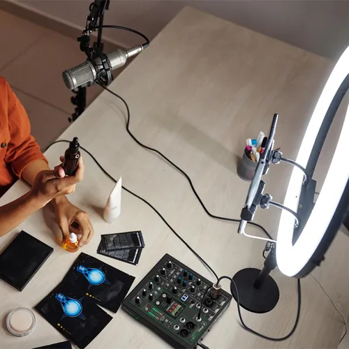 Vista 8 de Mackie ProFX6v3+ Mezclador analógico profesional de 6 canales con USB, preamplificadores de micrófono Onyx, motor de efectos GigFX y Bluetooth