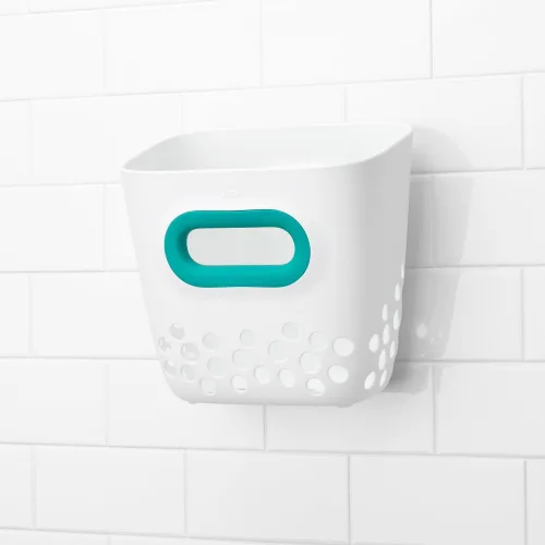 Vista 2 de OXO Tot. Papelera de juguete para baño, color verde azulado