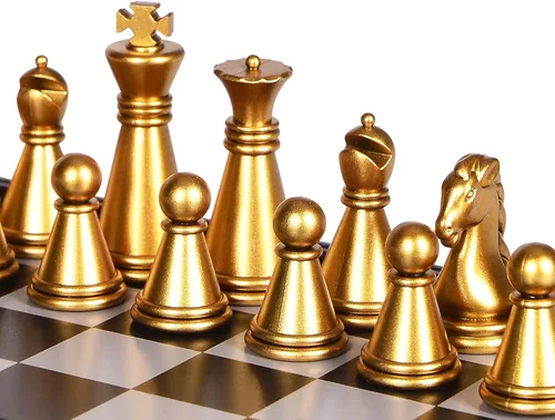 Vista 4 de Mini juego de ajedrez de 5 pulgadas, juego de mesa de viaje con tablero de ajedrez plegable magnético, portátil y para almacenar piezas de ajedrez