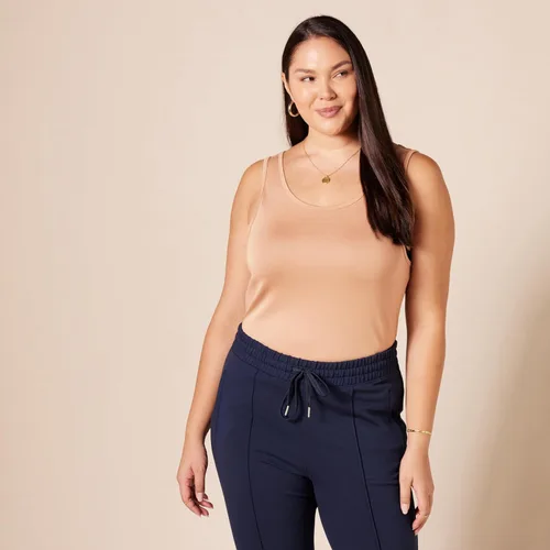 Vista 7 de Tienda Essentials Camiseta de tirantes ajustada para mujer, paquete de 2
