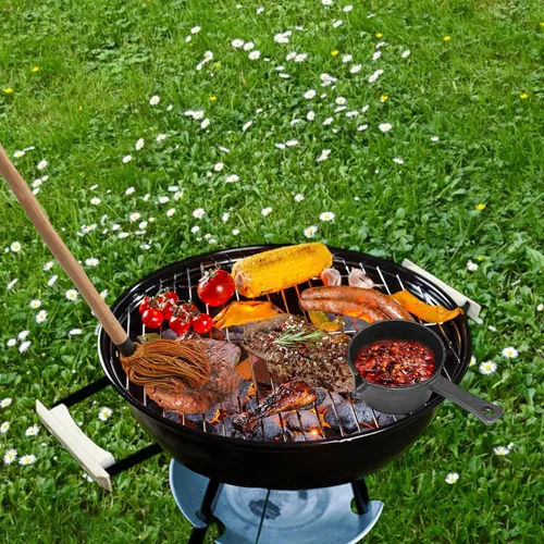 Vista 7 de Juego de cepillo para mopa y olla de hierro fundido, paquete 11 en 1 incluye 2 piezas de mango largo de madera, 6 cabezales de cepillo, 1 sartén