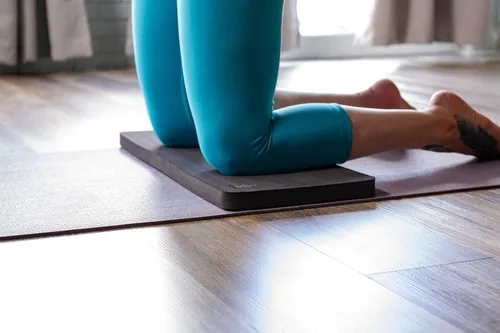 Vista 6 de SukhaMat Firm Support Yoga Exercise Knee Pad - Extra-Firm Cushioning, 1" Thick TPE, Ideal for Knees/Elbows/Wrists, Pain Relief, Durable Non-Slip Mat