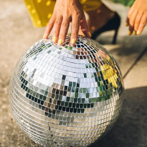 Vista 7 de LONGKING 2364 azulejos de espejo autoadhesivos, calcomanías de espejo cuadradas, azulejos de mosaico, decoración de manualidades de vidrio, azulejos