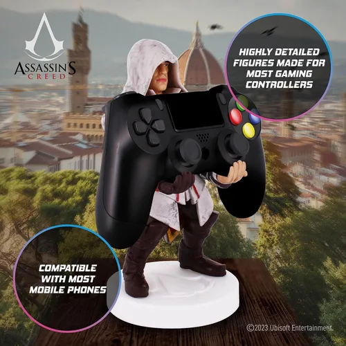 Vista 4 de Cableguys Assassin's Creed Ezio - Figura de juego - Soporte de accesorios para controlador o teléfono inteligente - Cable USB incluido - 7.9 in