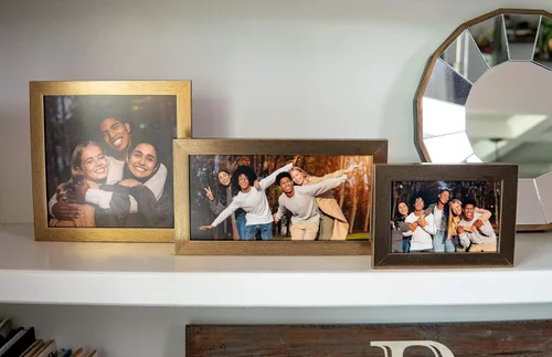 Vista 4 de Marco de madera maciza de bronce dorado de 10 x 10 pulgadas de ancho de 0.75 pulgadas Profundidad del marco interior de 0.5 pulgadas Completo