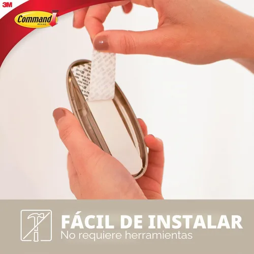 Vista 5 de Command Ganchos grandes de color níquel cepillado de 5 libras, 2 unidades de 2 ganchos de pared y 2 tiras Command para decoración de pared