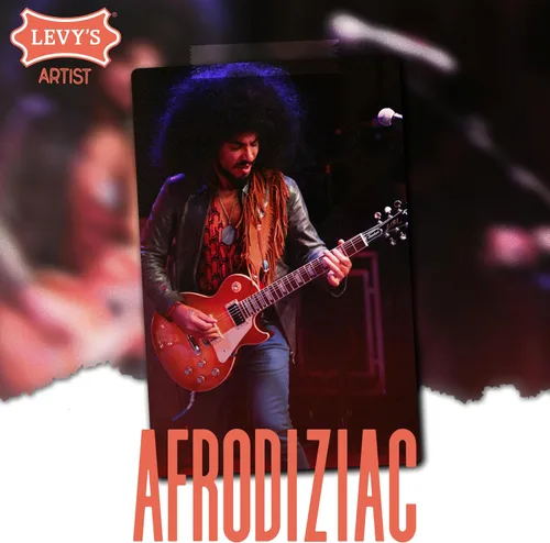 Vista 5 de Levy's Leathers Serie Sundance - Correa de guitarra de cuero repujado de 3 pulgadas de ancho, diseño premium de punta de flecha marrón, soporte