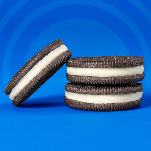 Vista 8 de OREO Galletas sándwich de chocolate de doble relleno, tamaño fiesta, 24.95 onzas