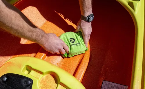 Vista 3 de Perception - Esponja para kayak Esponja absorbente de agua para kayak Absorbe hasta 1 litro, amarillo, talla única