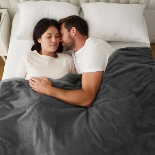 Vista 9 de Mantas impermeables para mascotas, manta de 30 x 40 pulgadas para gatos de interior, protector suave y esponjoso para sofá, coche y cama, manta