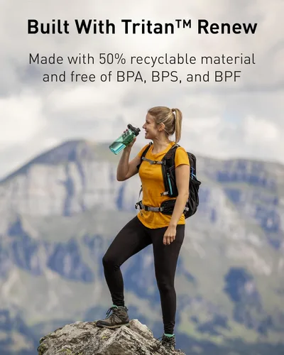 Vista 4 de CamelBak Chute Mag BPA Free Water Bottle with Tritan Renew - Magnetic Cap Stows While Drinking