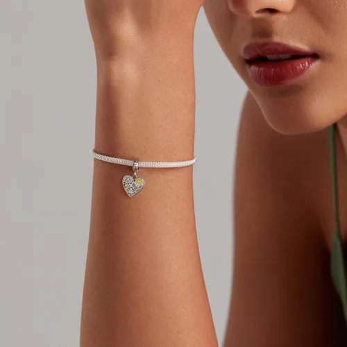 Vista 2 de VOROCO Dije de plata de ley 925 con forma de corazón para pulsera, Navidad, día de la madre, cumpleaños, joyería perfecta para mamá, abuela, hija