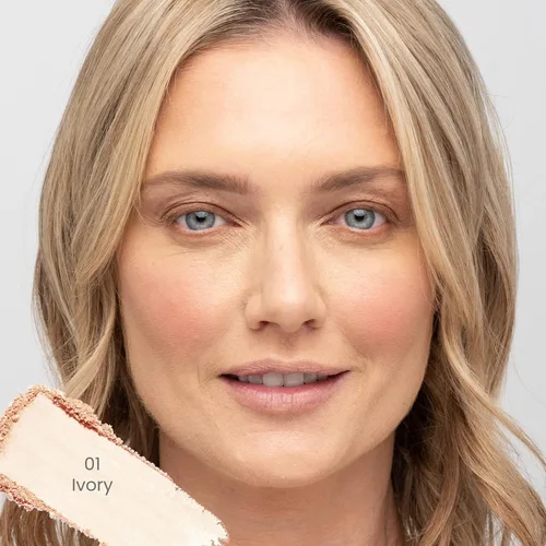 Vista 4 de True + Luscious Sheer Halo - Polvo de tez Base de polvo mineral prensado sin talco para control de aceite de piel grasa, acabado mate con arcilla