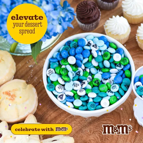 Vista 4 de M&M'S Caramelos de chocolate con leche para el Día del Padre, 2 libras de caramelos a granel en paquete resellable, M&M'S impreso con iconos