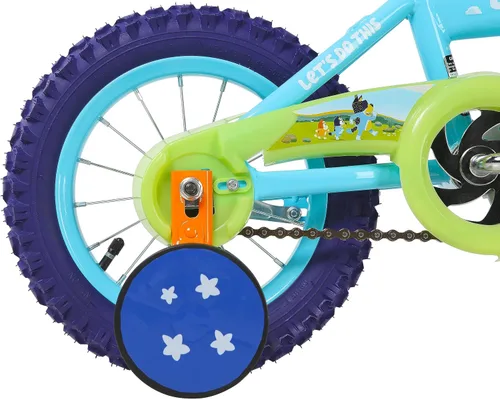 Vista 6 de Bicicleta infantil de 12 pulgadas Bluey de Dynacraft para niños y niñas con ruedas de entrenamiento, freno de contrapresión, estructura resistente