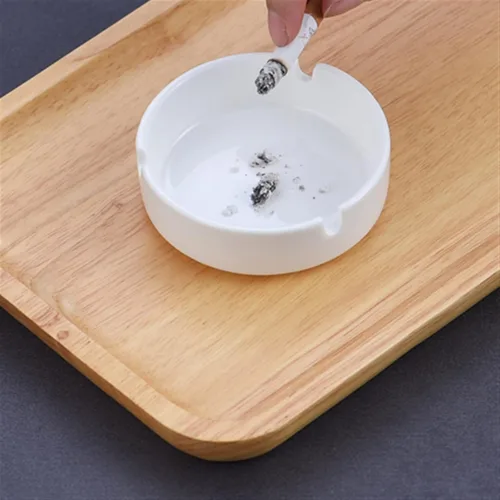 Vista 5 de Ceniceros redondos de cerámica Cenicero de bar de hotel comercial Cenicero blanco simple Cenicero blanco para el hogar, dormitorio, sala de estar