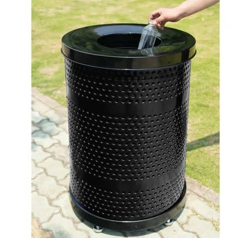 Vista 9 de Bote de basura de metal perforado termoplástico de 32 galones con tapa de cúpula de espuma estructural, color negro