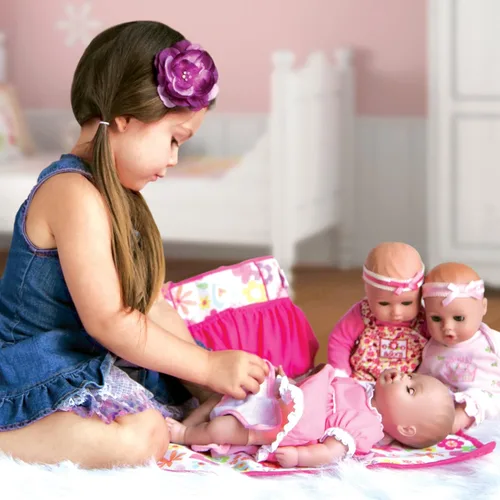 Vista 9 de Adora Play Time Babies Collection, muñeca de bebé de 13 pulgadas con ropa y accesorios para muñecas, hecha con aroma a polvo de bebé dulce y cuerpo