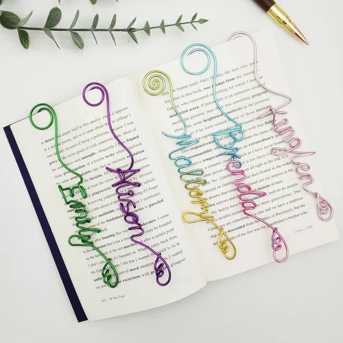 Vista 10 de Generic Marcapáginas de alambre de aluminio personalizado, un marcador de nombre elegante, una forma única para los amantes de los libros (opcional)