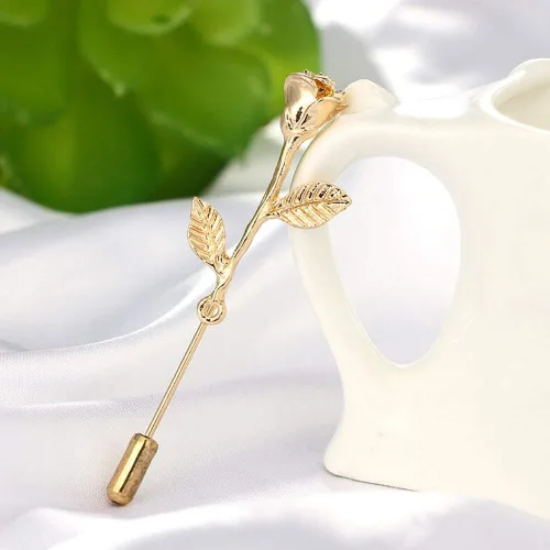 Vista 2 de Broche de solapa floral rosa para hombre, broche de broche para traje de esmoquin, accesorio de ramillete (dorado)