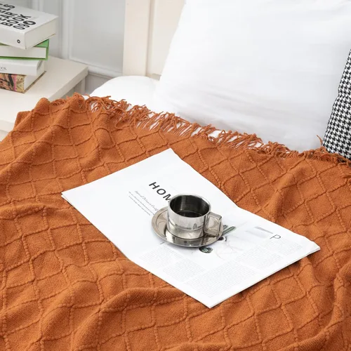 Vista 4 de Quinnsus Manta de otoño naranja quemado para sofá, suave y ligera, decorativa, de acrílico, bohemio, manta tejida cálida con borlas para viajes