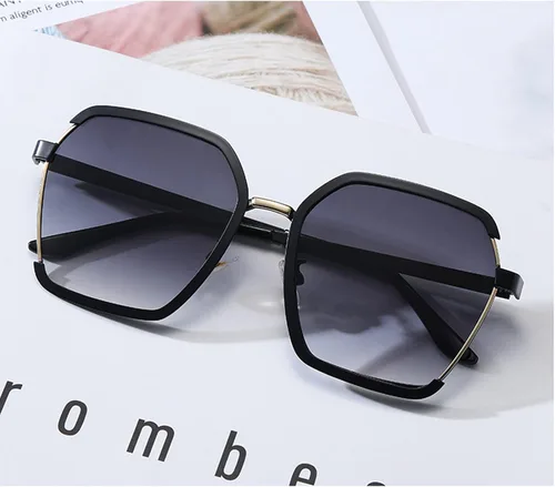 Vista 3 de MYSNKU Gafas de sol para mujer, protección UV, gran cambio gradual de metal, poligonal, medio marco, para decoración de moda