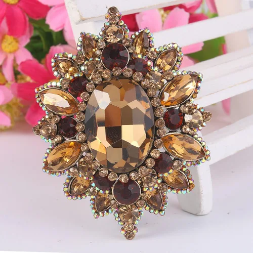 Vista 3 de EVER FAITH Broche elegante de girasol con diamantes de imitación para mujer