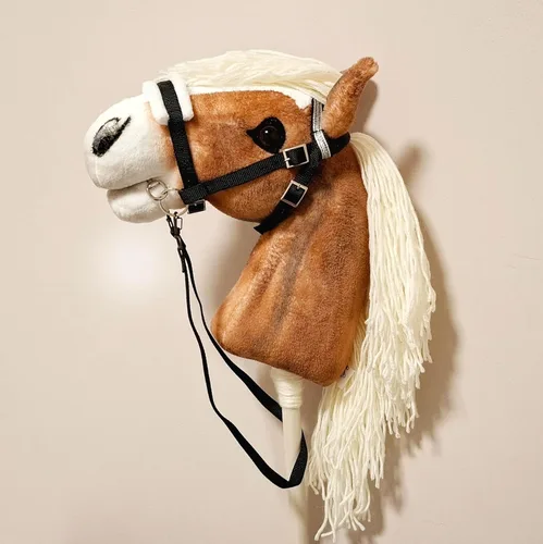 Vista 2 de Caballo de Pasatiempo Realista con Cabezada - Caballo Haflinger A3 en Palo