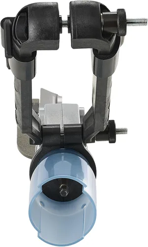 Vista 4 de Malco TSS1 Turbo Shear para tejas de asfalto - Mandíbula de bisel ancho, corte multicapa de 0.6 in, ajuste lateral de la cuchilla, control con una