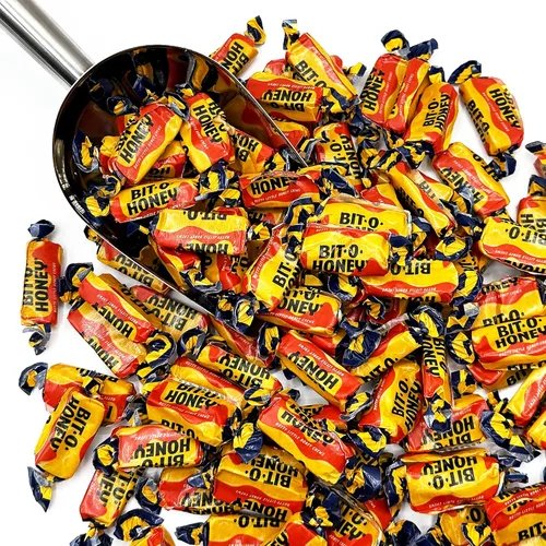 Vista 3 de Caramelos de miel – Bolsa a granel de 1 libra – Caramelo retro envuelto individualmente – Taffy real de miel y almendra (aproximadamente 65 piezas)