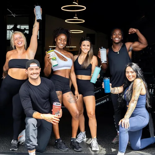 Vista 6 de Ice Shaker Botella Batidora Aislada de Acero Inoxidable 32 oz, Acero Inoxidable Fría por más de 30 horas Vaso Aislado con Agitador de Rosca