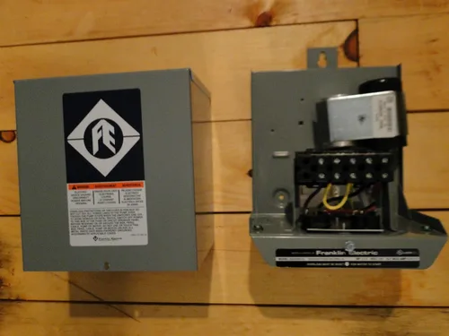 Vista 2 de Franklin Electric 1 1/2 1.5 Hp Caja de control de bomba de agua sumergible