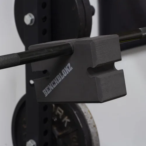 Vista 2 de Adjustable Bench Press Board – All-in-One Barbell Press Training Tool for Powerlifting & Strength Training