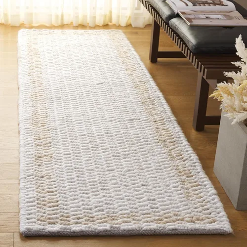 SAFAVIEH Natura Collection Runner Rug - 2'3" x 8', Beige & Ivory, Handmade Wool, Ideal for Living Room, Hallway, Foyer, Bedroom (NAT713B-28)