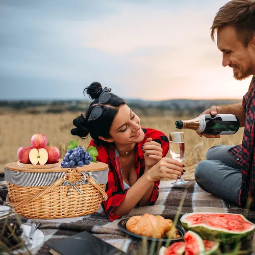 Vista 4 de Cesta de picnic de mimbre con forro, cesta de picnic de madera con tapa dividida, canasta de picnic de estilo vintage con asa tejida plegable